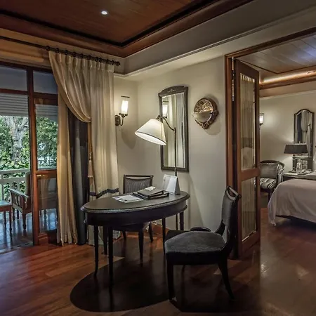Centara Grand Beach Resort & Villas Hua Hin Exterior photo A suite at the hotel