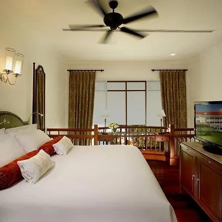 Centara Grand Beach Resort & Villas Hua Hin Exterior photo A bedroom at the hotel