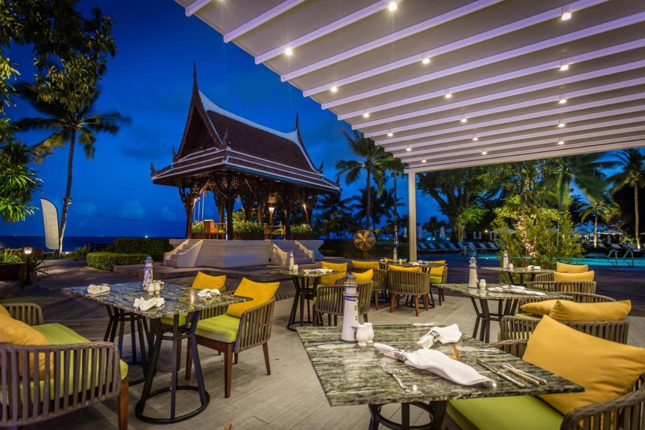 Centara Grand & Station touristique